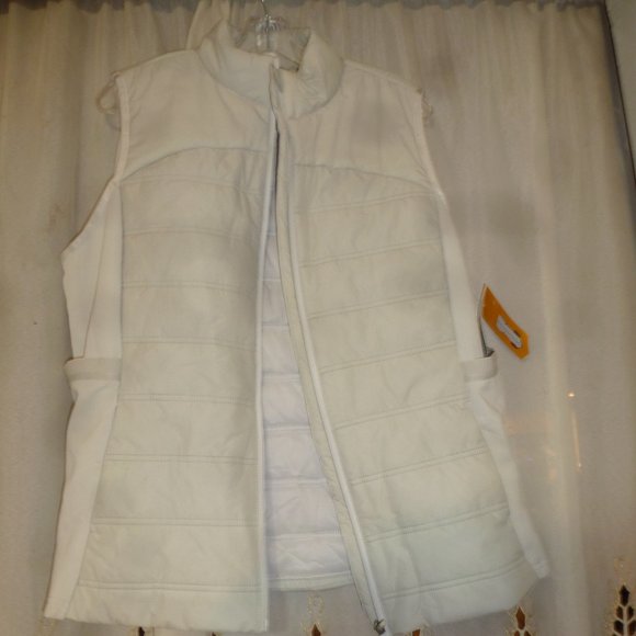NEW Avia Women's  Lightweight Active quilted vest with pockets sz XX large - Picture 3 of 12